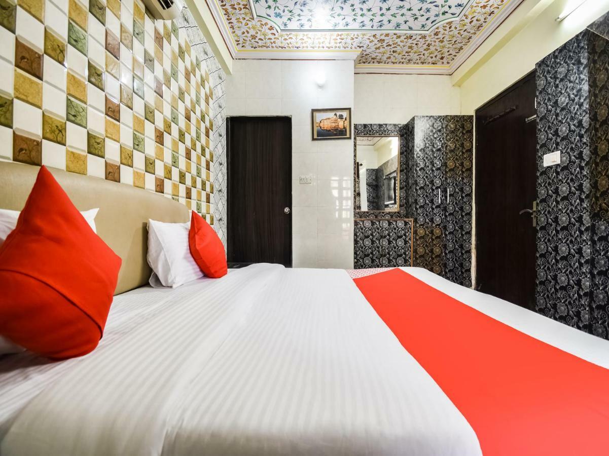 Oyo 48665 Kesar Palace Amer Ngoại thất bức ảnh