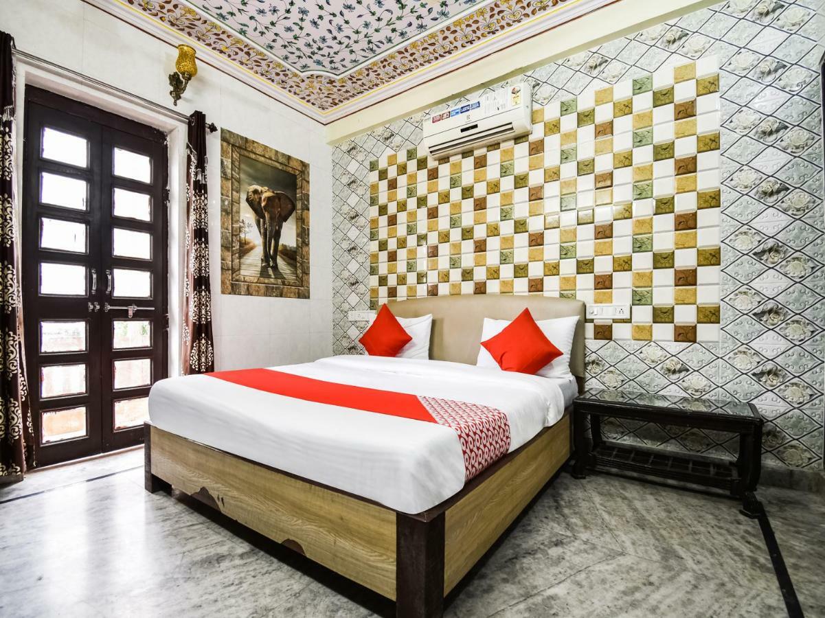 Oyo 48665 Kesar Palace Amer Ngoại thất bức ảnh