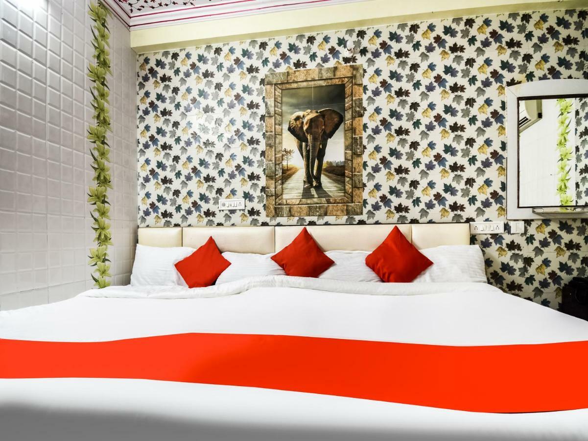 Oyo 48665 Kesar Palace Amer Ngoại thất bức ảnh