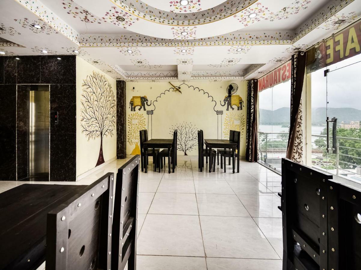 Oyo 48665 Kesar Palace Amer Ngoại thất bức ảnh
