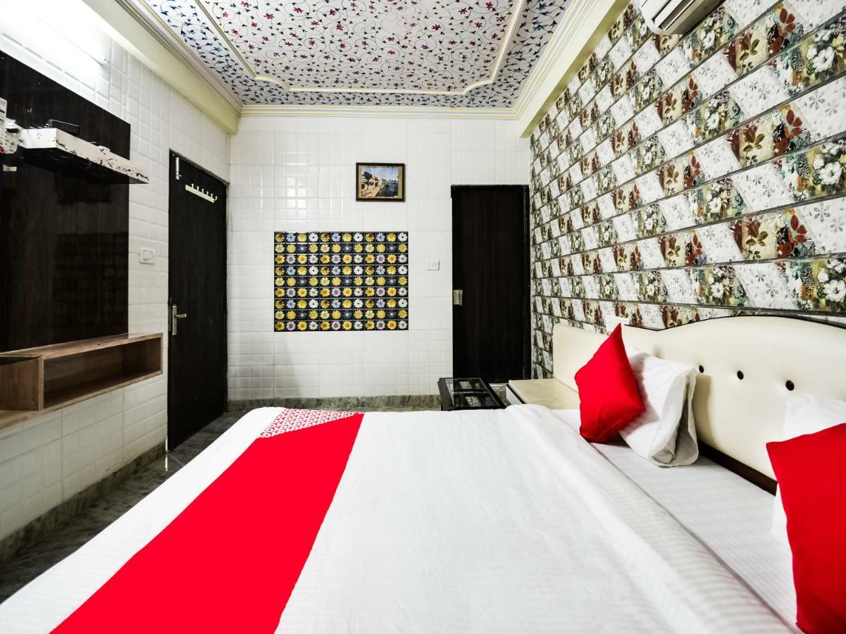 Oyo 48665 Kesar Palace Amer Ngoại thất bức ảnh