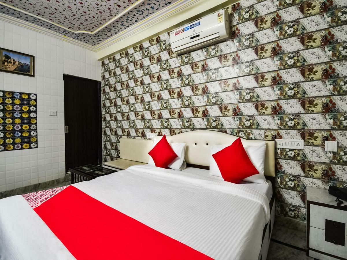 Oyo 48665 Kesar Palace Amer Ngoại thất bức ảnh